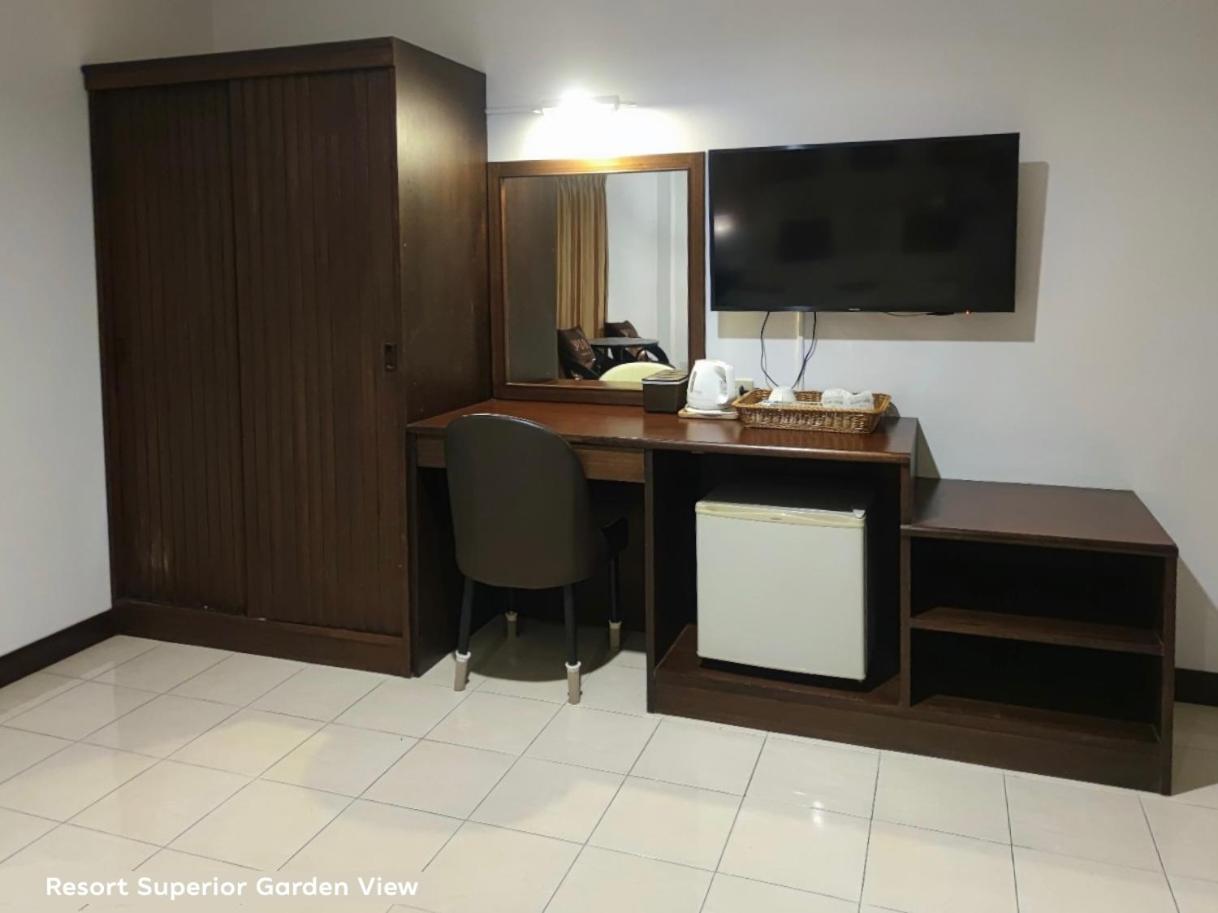 Areena Resort And Hotel Uttaradit Esterno foto